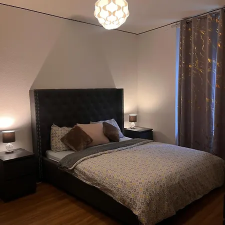Maanka House